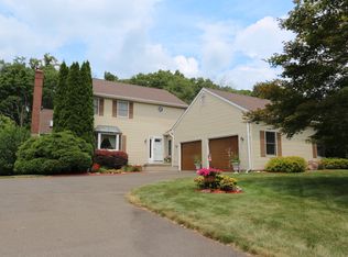 50 Canterbury Ln, Southington, CT 06489