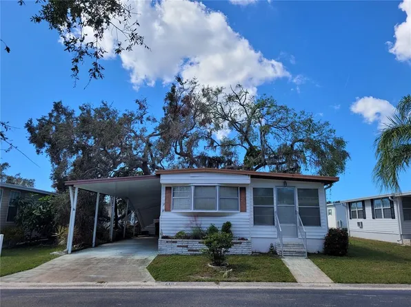 216 Oakwood Blvd E, Sarasota, FL 34237
