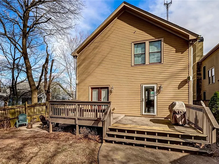 345 Chastain St SE — Photo 23