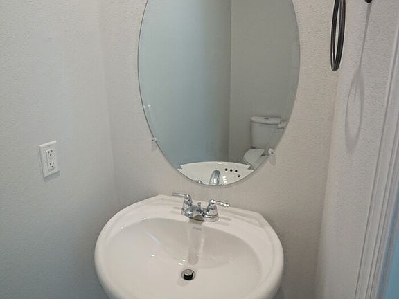 5th image of 7618 Ashcroft Dr