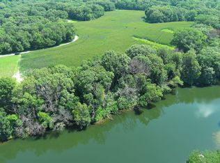 106 Lakeview Dr, Colona, IL 61241