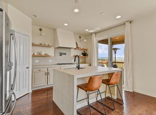 7810 Blue Water Dr, Castle Rock, CO 80108