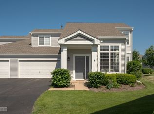 340 Cascade Ln, Oswego, IL 60543