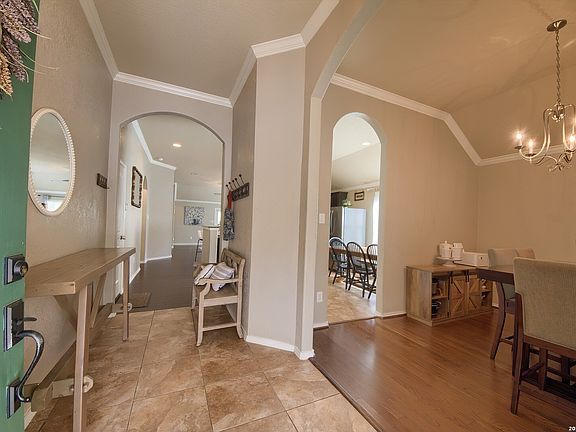 5th image of 8522 Fess Parker Dr