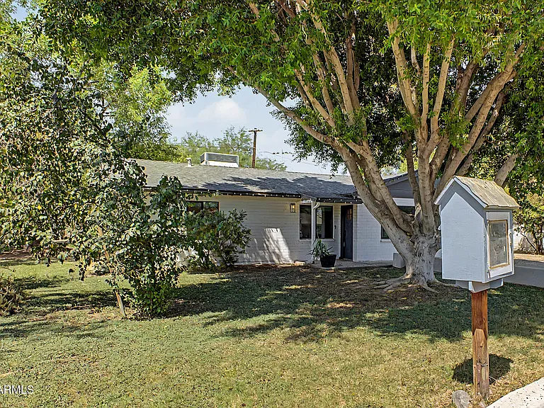 238 W Alice Ave — Photo 4