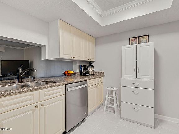 4th image of 6528 Valerosa Ct Unit 1