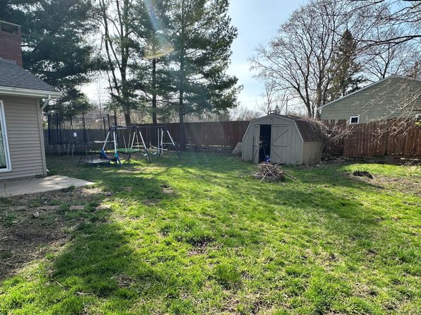 2405 Denise Dr, Clio, MI 48420