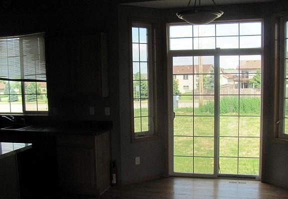 4th image of 809 Morningside Pl