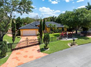 15860 SW 287th St, Homestead, FL 33033