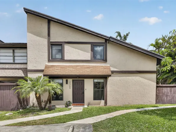 2360 Bayberry Dr #2360, Hollywood, FL 33024