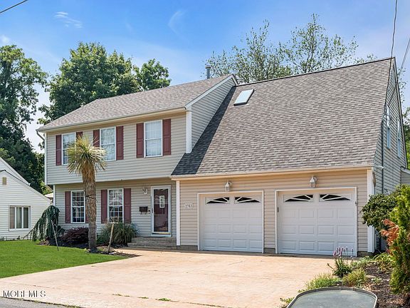 2nd image of 2352 Harbor Drive