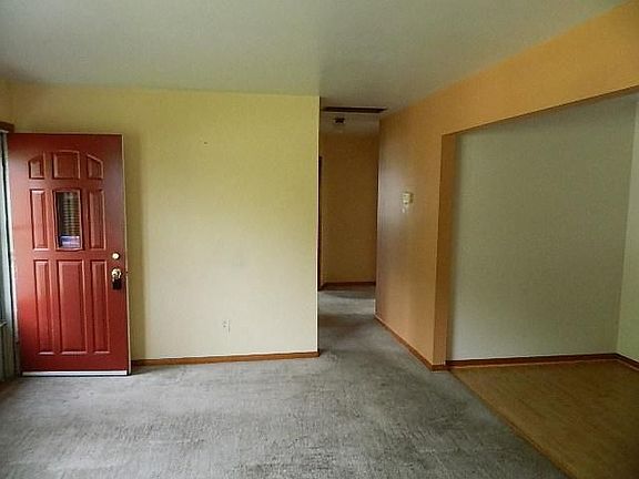 3rd image of 2229 Brentwood St