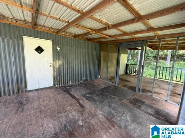 499 Circle Dr, Roanoke, AL 36274