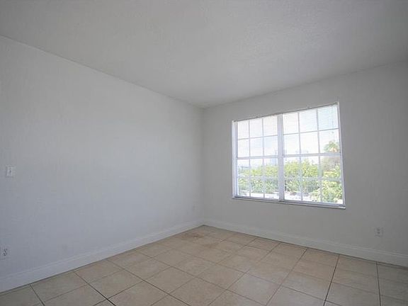 5th image of 700 Euclid Ave APT 307