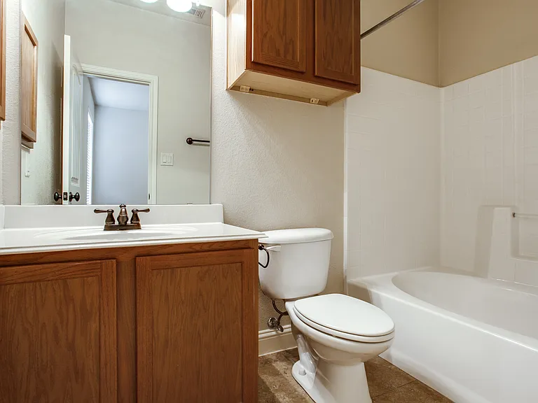 3125 Waits 103 Bathroom 1