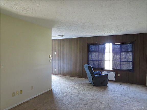 3rd image of 8447 N Bennett Dr