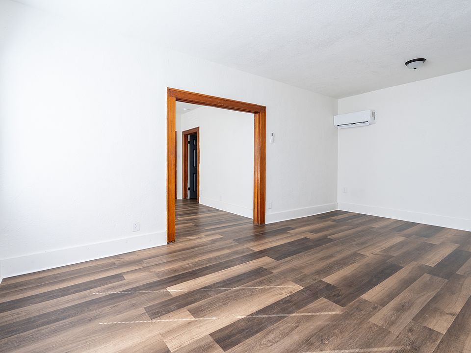 1st image of 423 N Emporia Ave #11281528