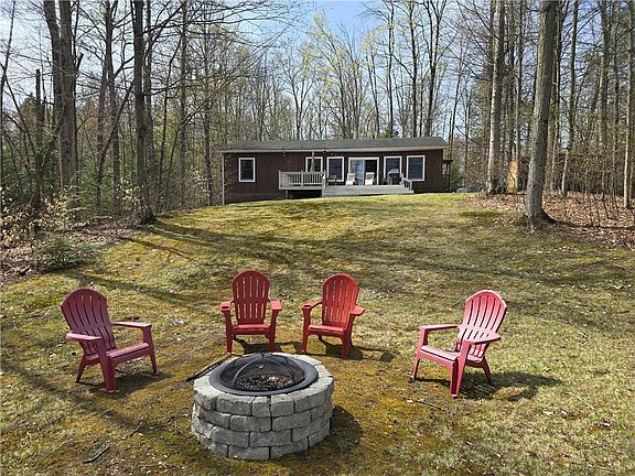 5th image of 3278 Huggins Rd