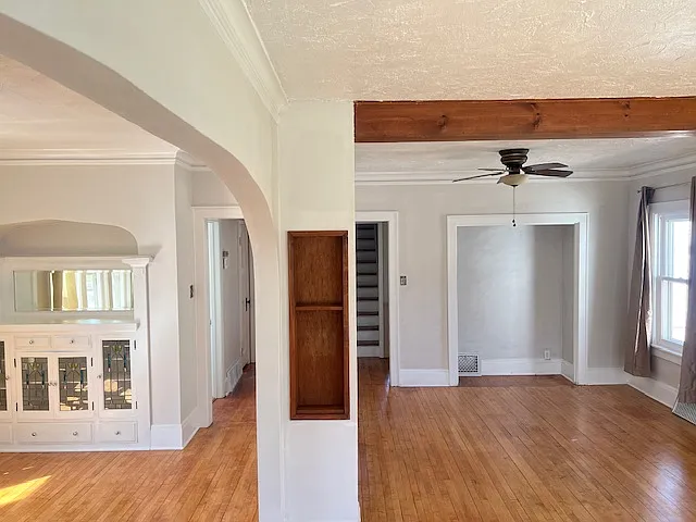 3 bed, 1537 sqft, $2,400 — Photo 4