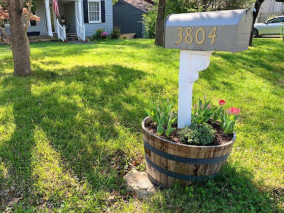 2nd image of 3804 W Abercrombie Cir
