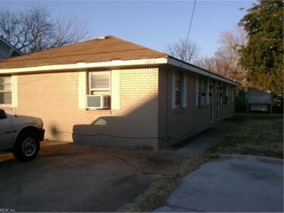 1st image of 1016 Hullview Ave #A