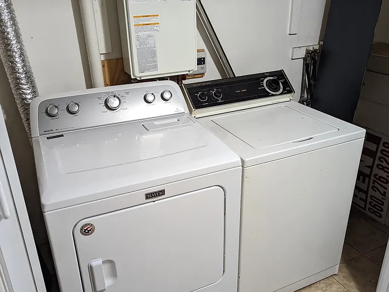 1460 Meriden Waterbury Tpke #4 — Photo 4