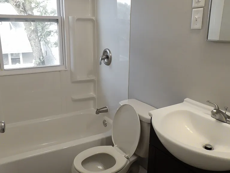 1734 Bruck St #1732 — Photo 18