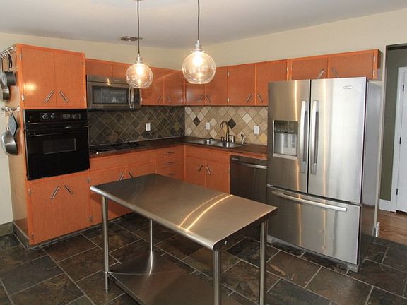5th image of 5452 S Revere Dr