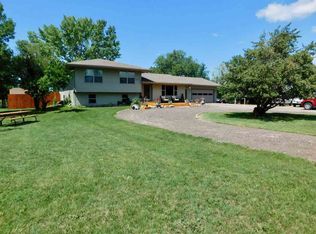 1700 18th St SE, Minot, ND 58701