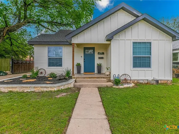 1306 Pleasant St, Gatesville, TX 76528