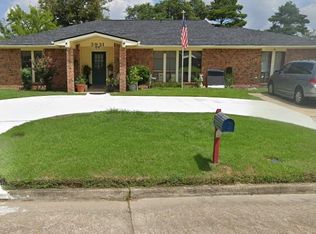 3931 Cobblestone Ln, Port Arthur, TX 77642