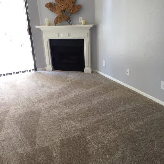 Lomita Court — Photo 3