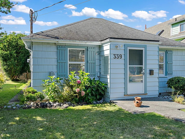 Niagara St — Photo 37