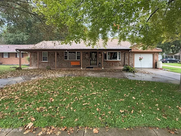 348 Colony Rd, Rossford, OH 43460