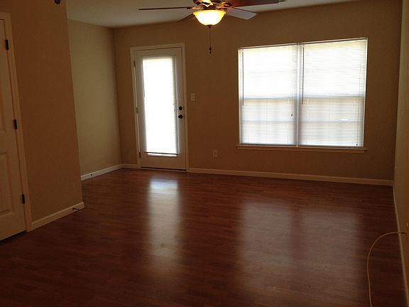 Living room - view toward patio door