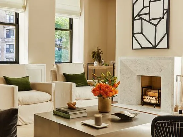 235 W 75th St APT 402, New York, NY 10023