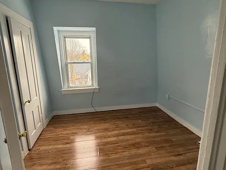 29 Ash St #3 — Photo 8