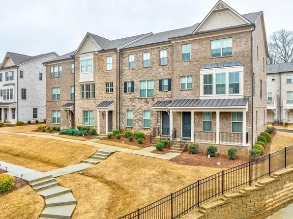 2510 Great Silver Fir Aly, Doraville, GA 30360
