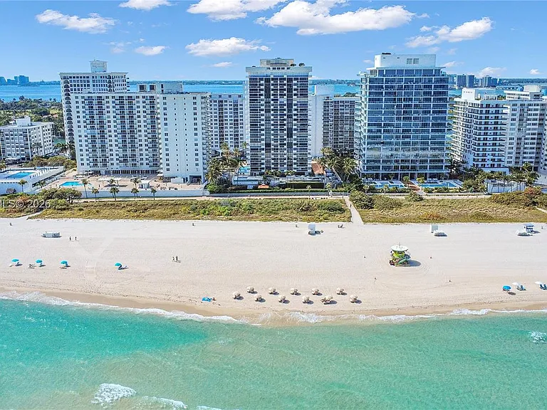 5757 Collins Ave #1003 — Photo 30