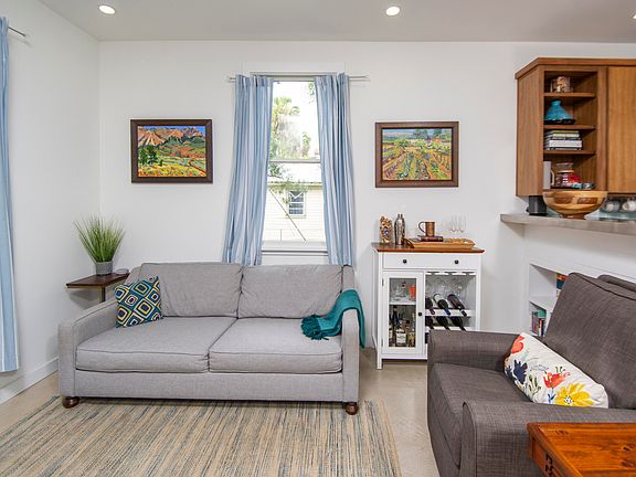 5th image of 124 Pomar St