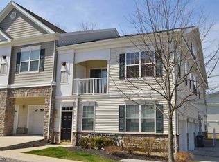 1208 Brook Hollow Dr, Whippany, NJ 07981