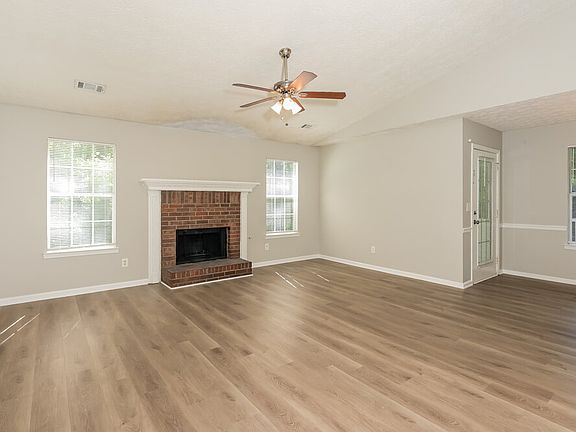 3rd image of 340 Christian Woods Dr SE