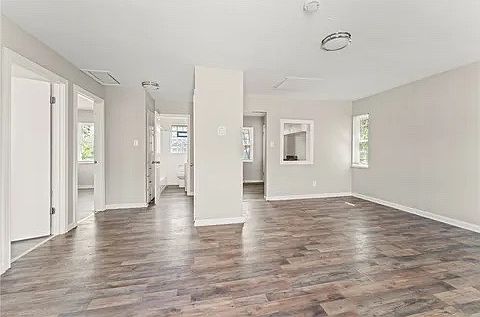 3rd image of 3558 Stanford Pl #4
