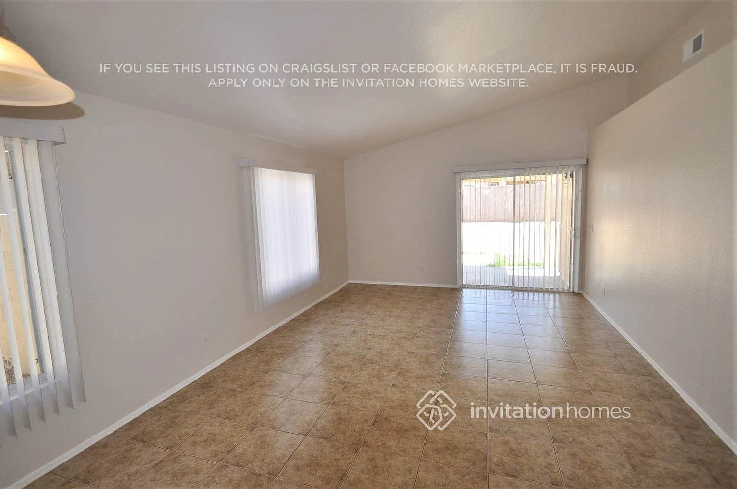 2745 W Pecan Rd Phoenix, AZ 85041 — Photo 3