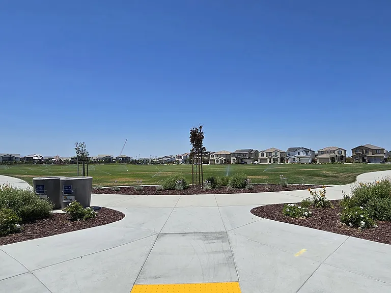 3217 Shrute Dr — Photo 24