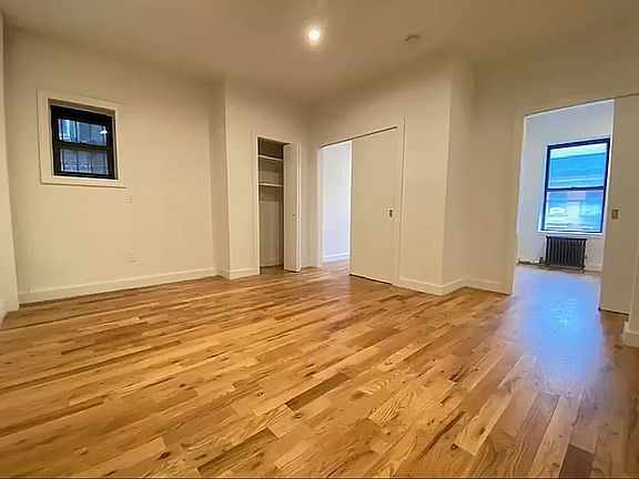 2nd image of 406 W 39th St APT 4R