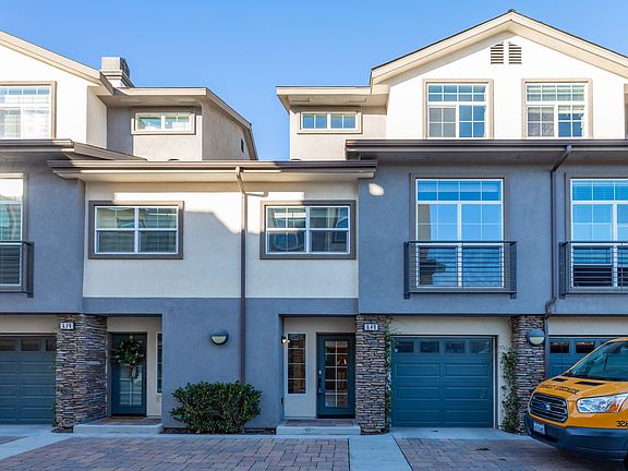 3rd image of 640 Seabright Cir