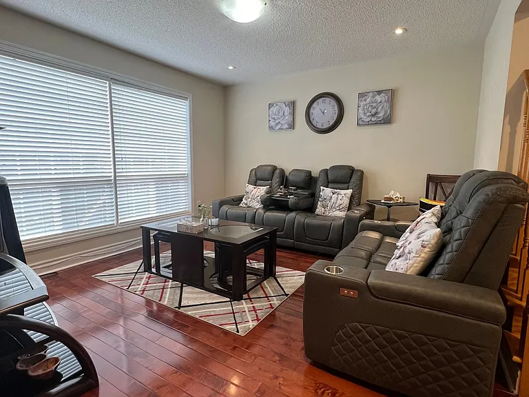 860 Luxton Dr — Photo 10