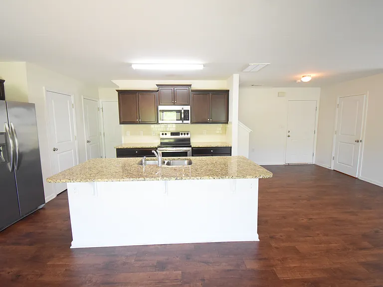 4199 Long Arrow St — Photo 7