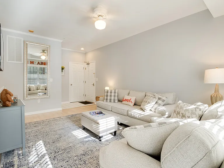 4302 Sand Piper Dr #4302 — Photo 2